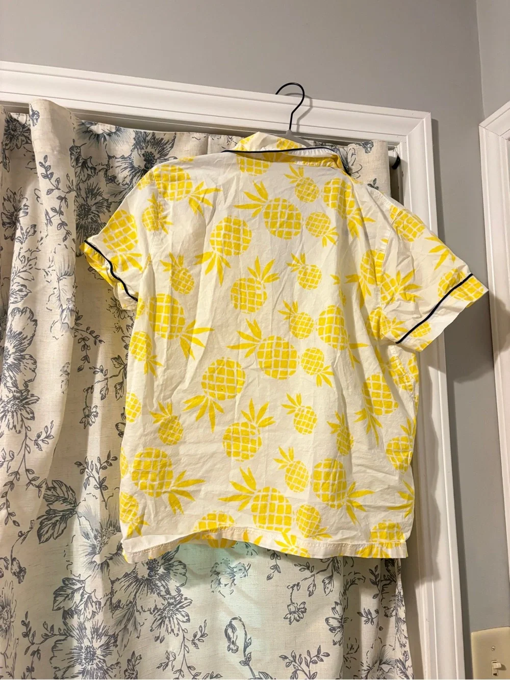 J By J. Crew Pineapple Cotton Women’s Lightweight Pajama Set